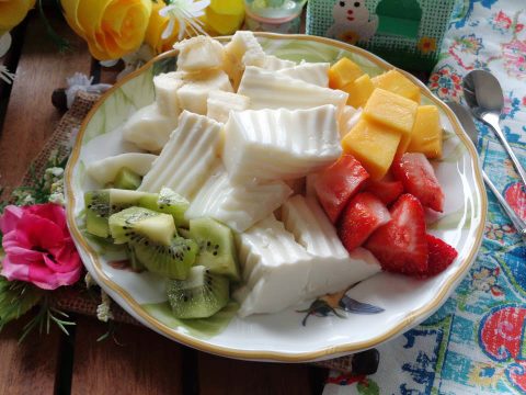 Sữa chua dẻo trái cây tuyệt ngon cho ngày nắng nóng