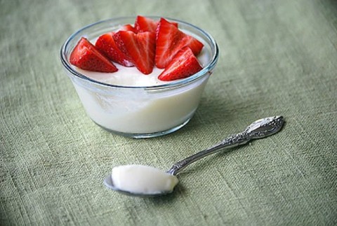 Sữa chua hoa quả kiểu Ý