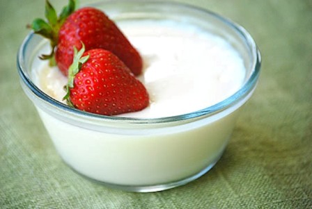 Sữa chua hoa quả kiểu Ý