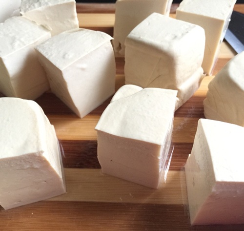 Sữa chua hoa quả tươi ngon mát giải khát trong hè