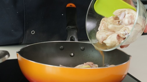 Sữa chua xoài đá bào thơm mát ngọt lịm