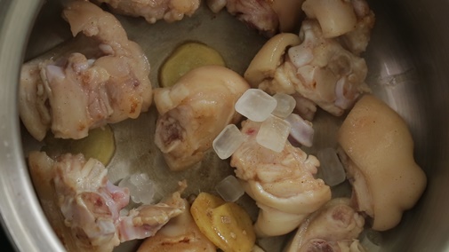 Sữa chua xoài đá bào thơm mát ngọt lịm