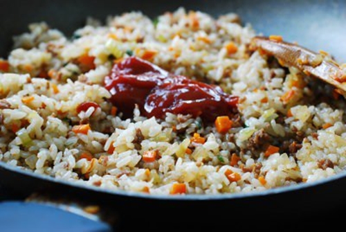 Sữa chua yến mạch dâu tây cho người ăn kiêng