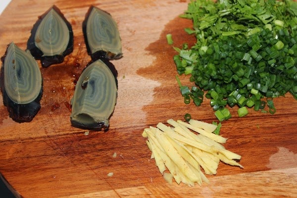 Sữa đậu nành mè đen đẹp da mượt tóc cho mẹ, siêu cao lớn cho bé