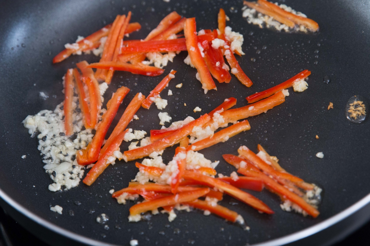 Sữa lắc chuối dâu tây tốt cho sức khỏe gia đình