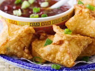 Sủi cảo nhân cua phô mai chiên giòn