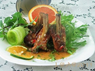 Sườn chìa sốt cam