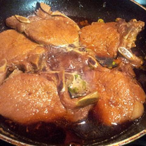 Cách làm sườn cốt lết rim xì dầu