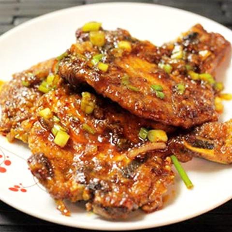 Cách làm sườn cốt lết sốt dầu hào