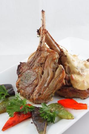 Sườn cừu nướng