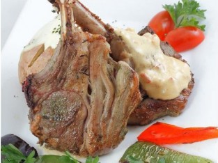 Sườn cừu nướng