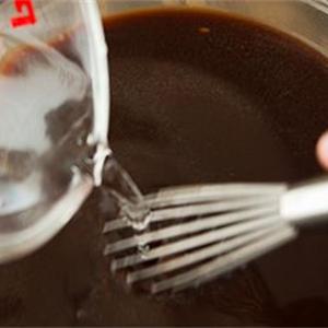 Cách làm sườn hầm sốt đậu đen