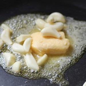 Cách làm sườn heo chiên miềm