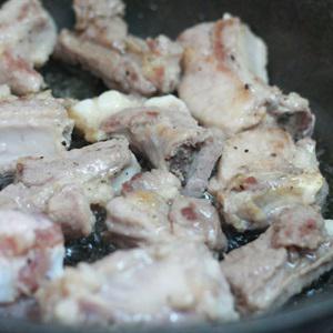 Cách làm sườn heo chiên sả ớt