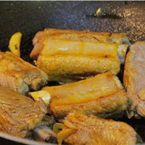 Cách làm sườn heo kho tiêu