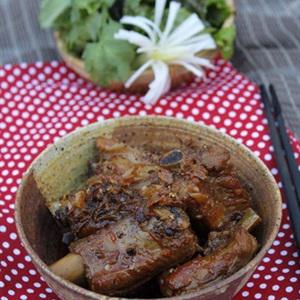 Cách làm sườn heo kho tiêu