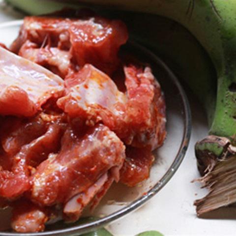 Cách làm sườn heo nấu chuối