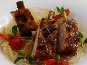 Sườn heo nướng sốt chua ngọt