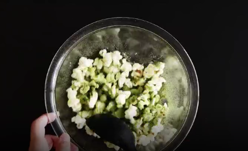 Sườn heo rim khoai môn thơm bùi, đậm đà ngon cơm