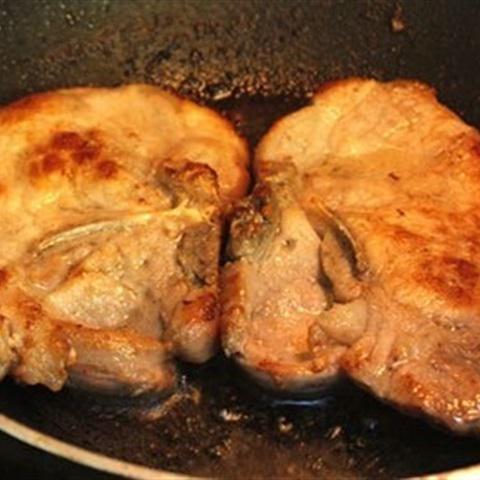 Cách làm sườn heo sốt cà chua