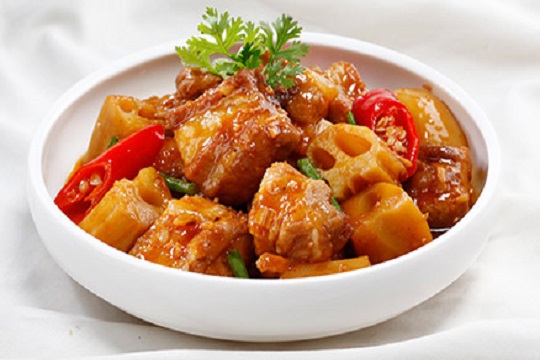 Sườn kho củ sen