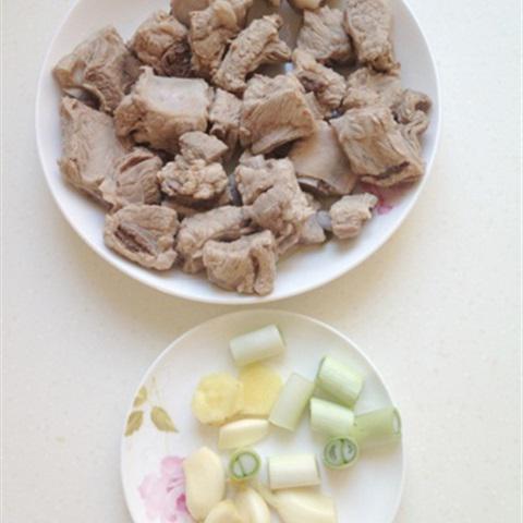 Cách làm sườn kho đường phèn