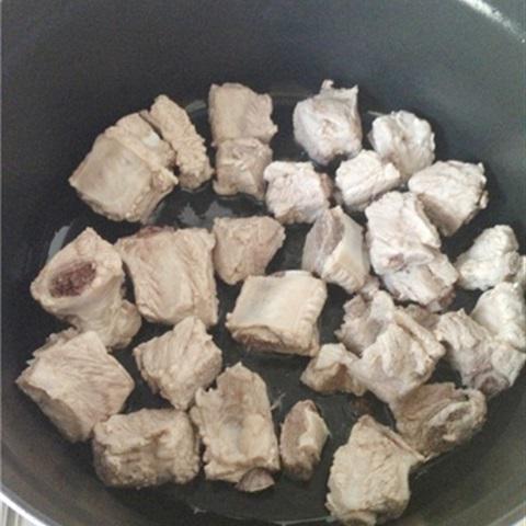 Cách làm sườn kho đường phèn