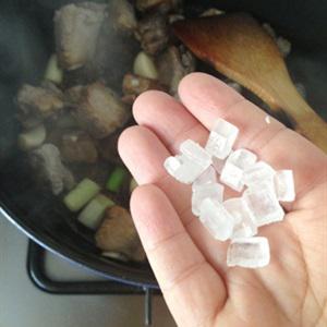 Cách làm sườn kho đường phèn