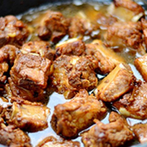 Cách làm sườn kho ngũ sắc