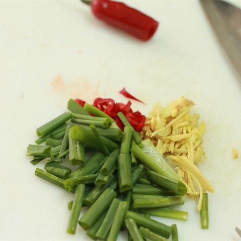 Cách làm sườn non chiên