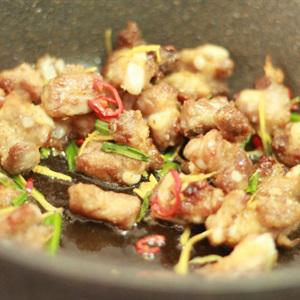 Cách làm sườn non chiên