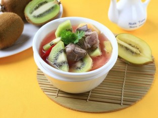 Sườn non hầm kiwi