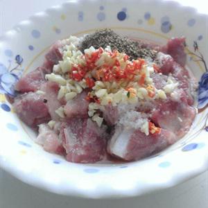 Cách làm sườn non kho tiêu