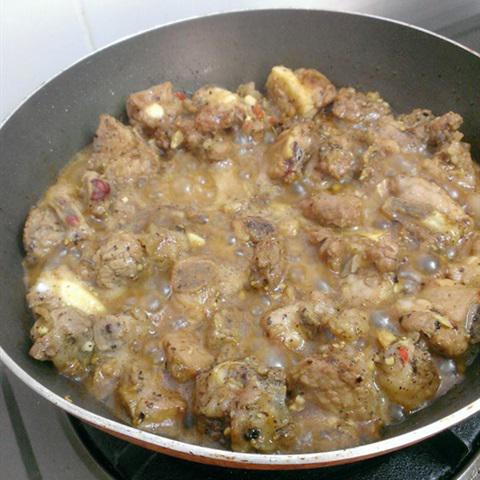 Cách làm sườn non kho tiêu