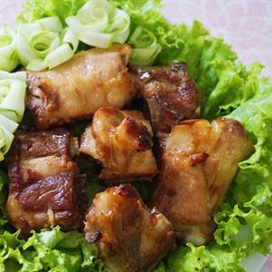 Cách làm sườn non nướng mật ong