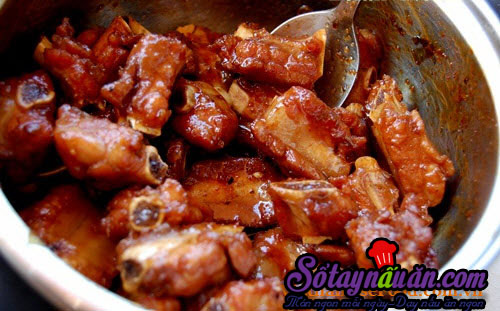 Sườn non ram đậm đà ngon cơm