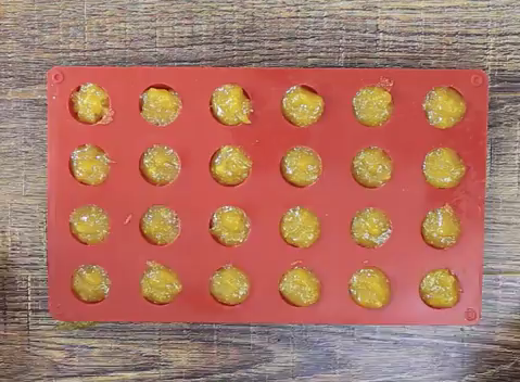 Sườn non rang mặn thơm ngon tròn vị, đậm đà đưa cơm