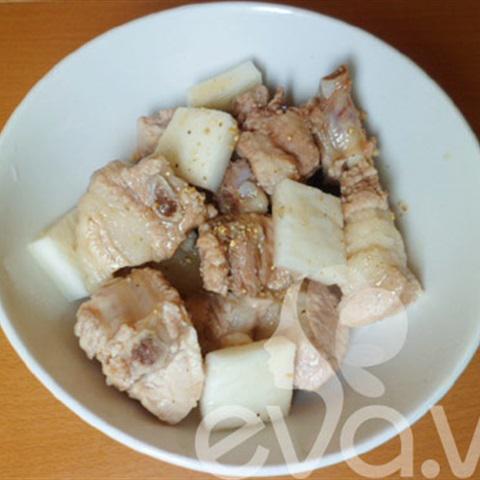 Cách làm sườn non rim cùi dừa