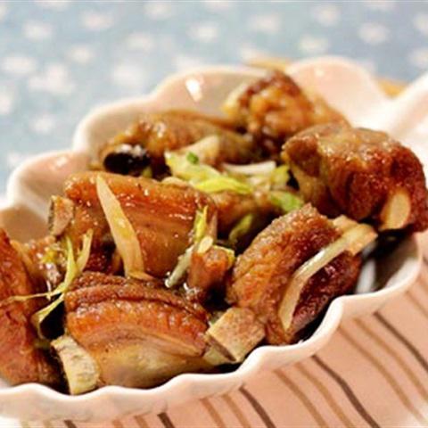 Cách làm sườn non rim mặn ngọt