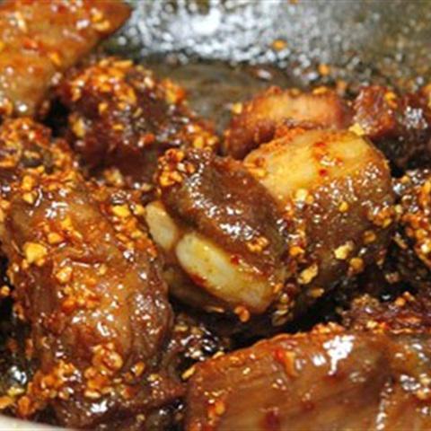 Cách làm sườn non rim xóc tỏi