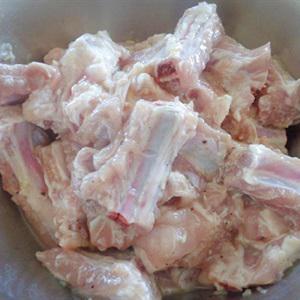 Cách làm sườn non xào chua ngọt