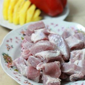 Cách làm sườn non xào thơm