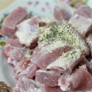 Cách làm sườn non xào thơm