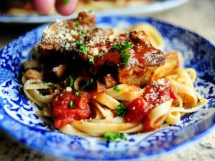 Sườn nướng sốt cà chua