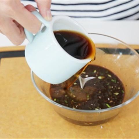 Cách làm sườn nướng vị cà phê