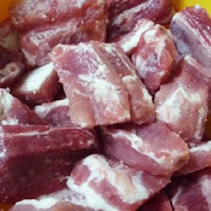 Cách làm sườn om cốt dừa