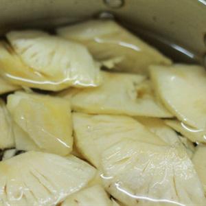 Cách làm sườn om thơm chua ngọt