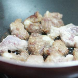 Cách làm sườn ram sả