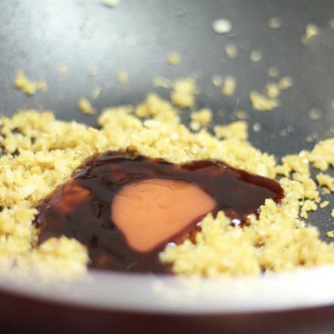 Cách làm sườn ram sả