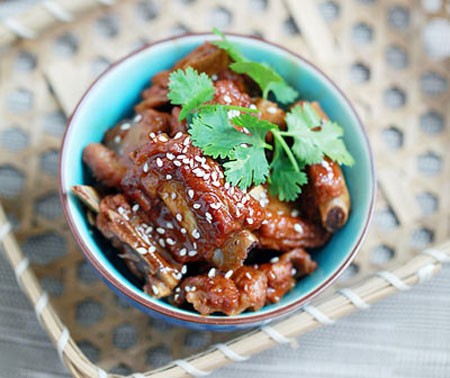 Sườn rim mặn ngọt – món ăn ngon không thể bỏ qua